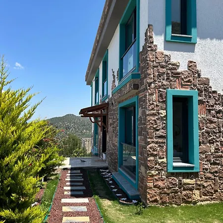 Turquoise With Jacuzzi And Private Pool *